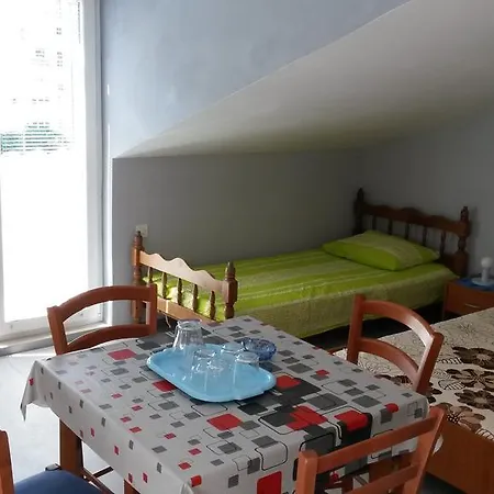 بيت ضيافة Gunjaca 3*